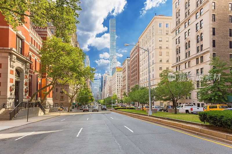 Park Avenue with Elite Co-op and Condominium Buildings，曼哈顿上东区，美国纽约市。